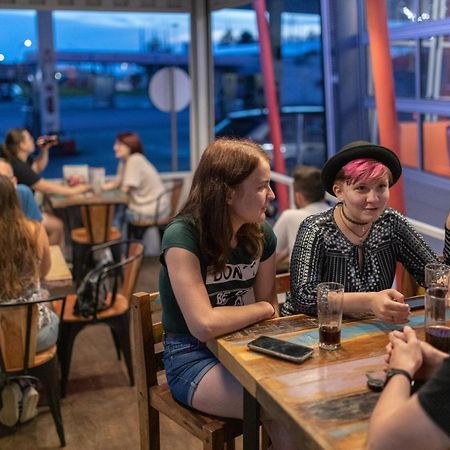 Fairsleep Avia Motel Gmuend Гмюнд Екстериор снимка
