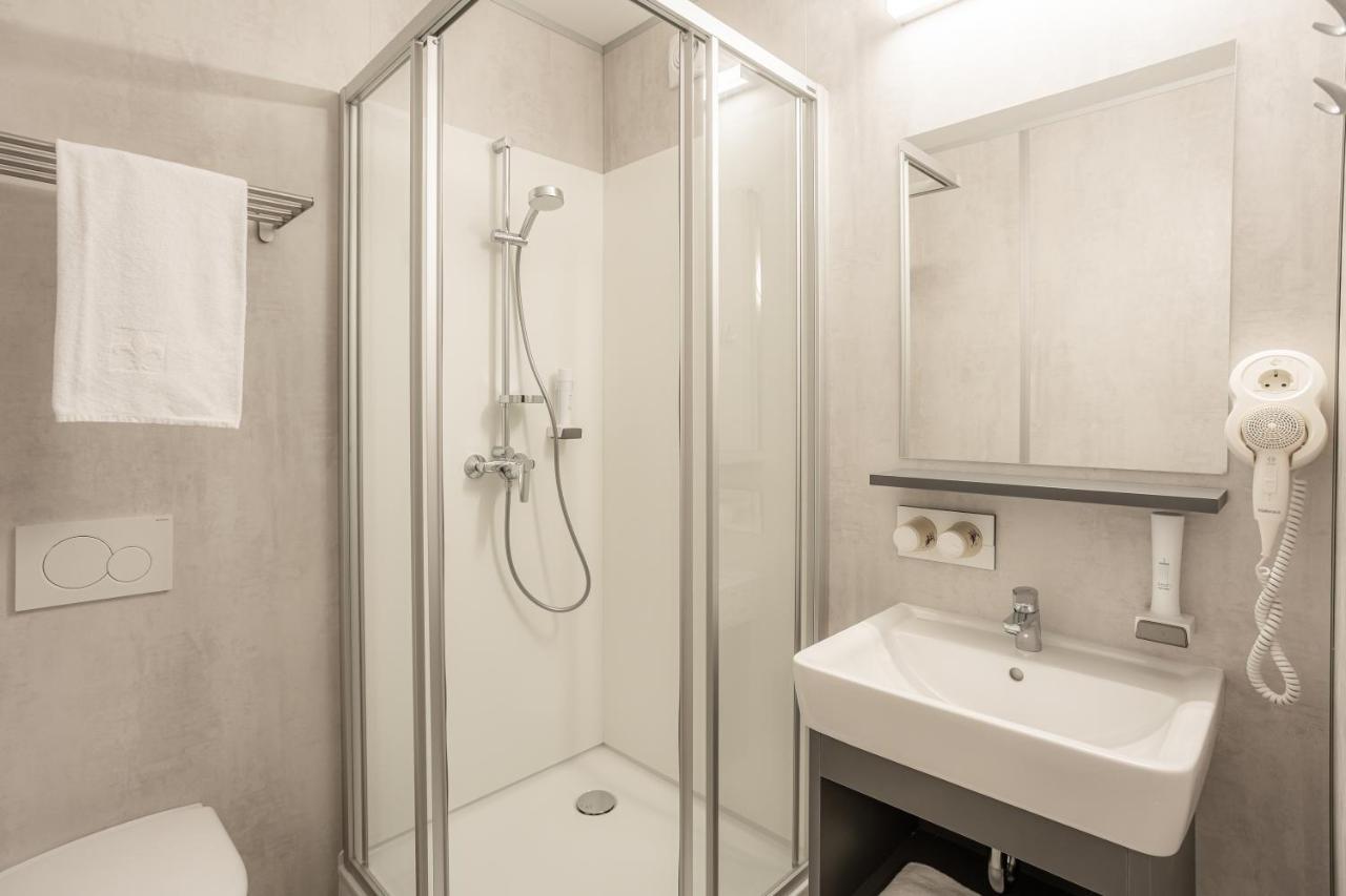 Fairsleep Avia Motel Gmuend Гмюнд Екстериор снимка